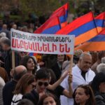 Qui parle au nom des habitants de la République d’Artsakh et avec qui ?